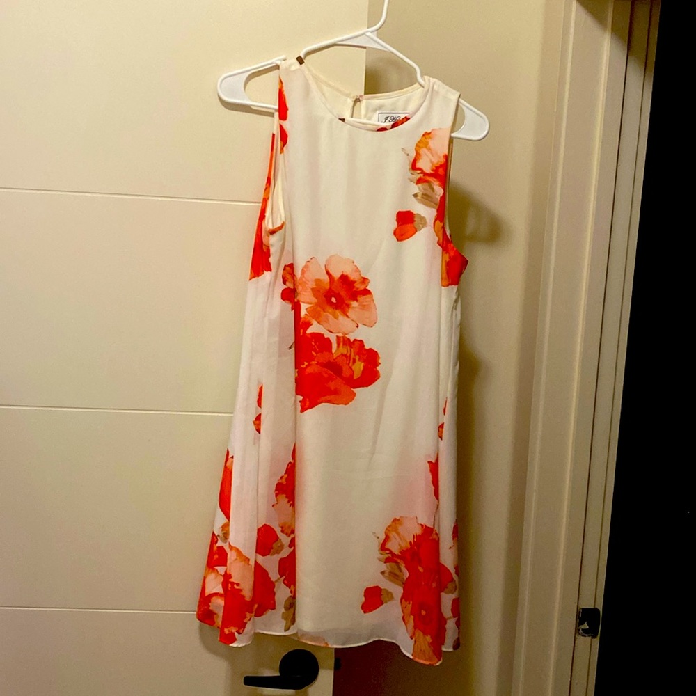 JHoward White dress with flowers
